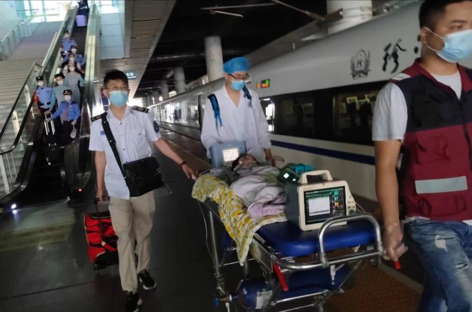 武川县高铁转运公司